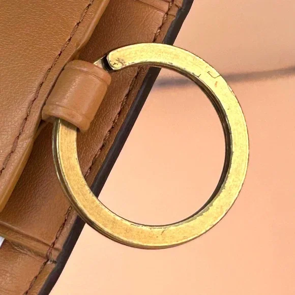 Coach Floral Print 6 Ring Key Case B4/Chalk Crossgrain Leather - Picture 10 of 14